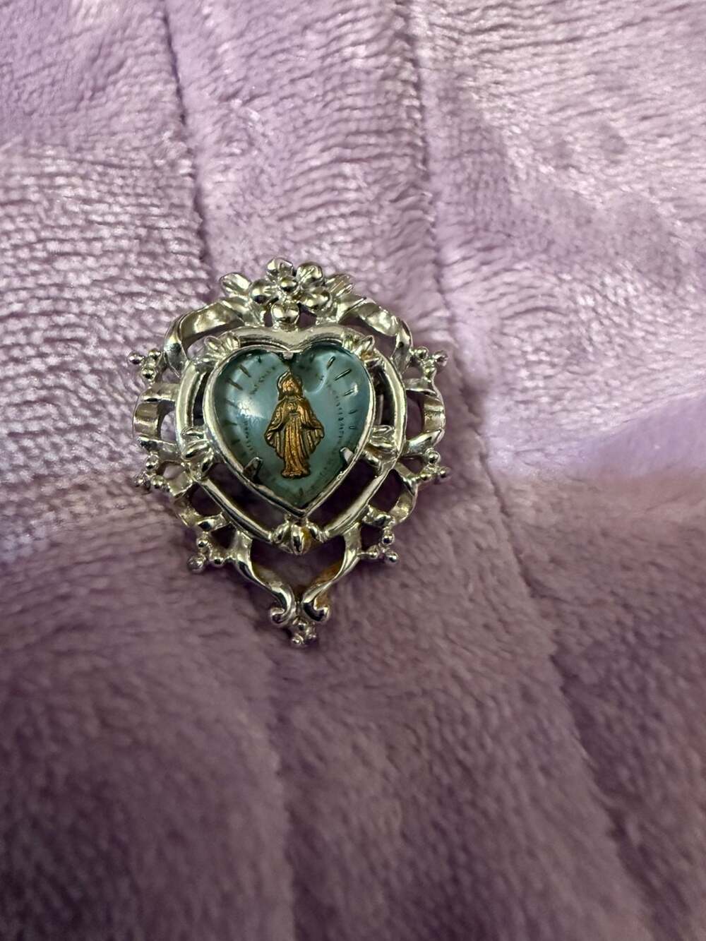 Vintage Religious Virgin Mary Heart Filigree Brooch